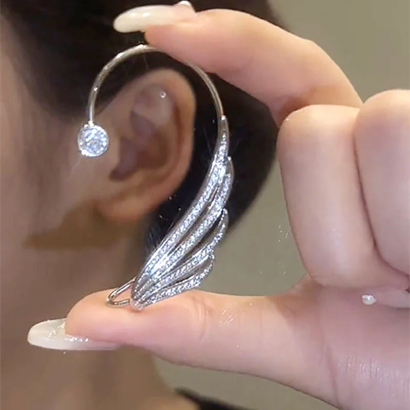 Glittering Diamond Swan Wings Non-Pierced Ear Clip Earrings – Elegant Clip-On Jewelry - Image 3